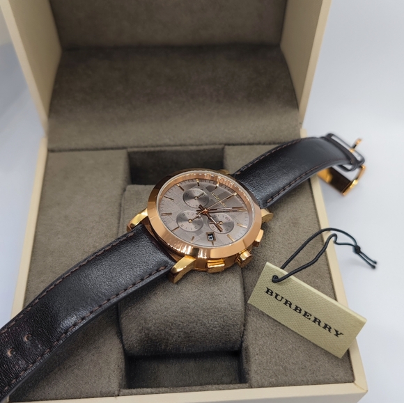 Burberry Chronograph Watch - Picture 3 of 11
